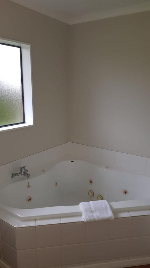 Tudor Lodge Motel Hawera Zewnętrze zdjęcie