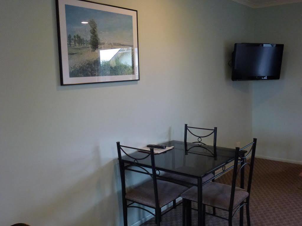 Tudor Lodge Motel Hawera Zewnętrze zdjęcie