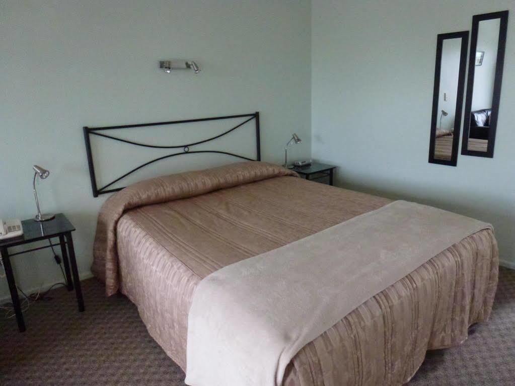 Tudor Lodge Motel Hawera Zewnętrze zdjęcie