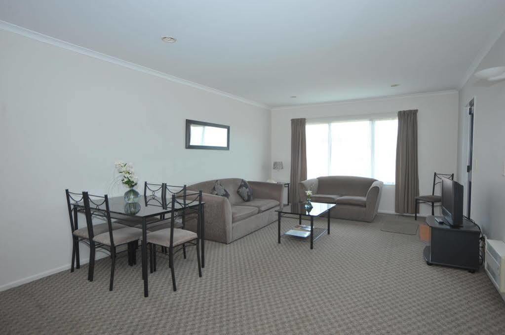 Tudor Lodge Motel Hawera Zewnętrze zdjęcie